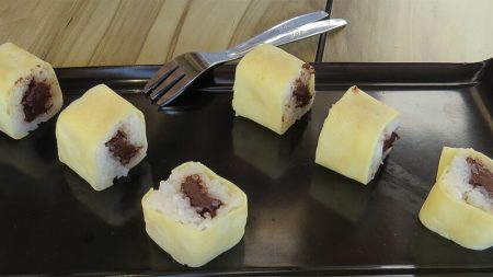 Egg Choco Roll